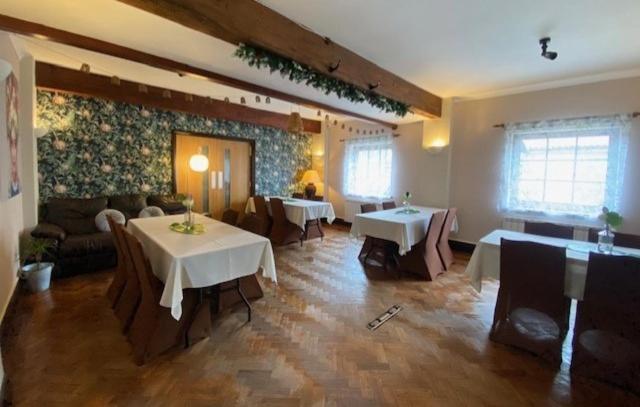 Castle Inn Найтън Екстериор снимка